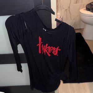 Black 'Tukers' Graphic Long-Sleeve Women's Top